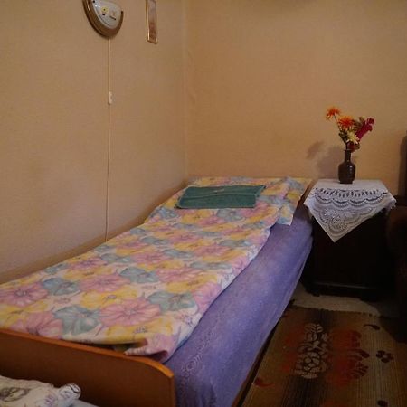 Piri Vendeghaz Hotel Hajduboszormeny Bagian luar foto