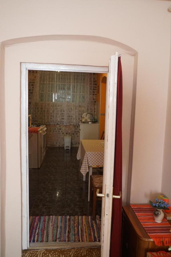 Piri Vendeghaz Hotel Hajduboszormeny Bagian luar foto