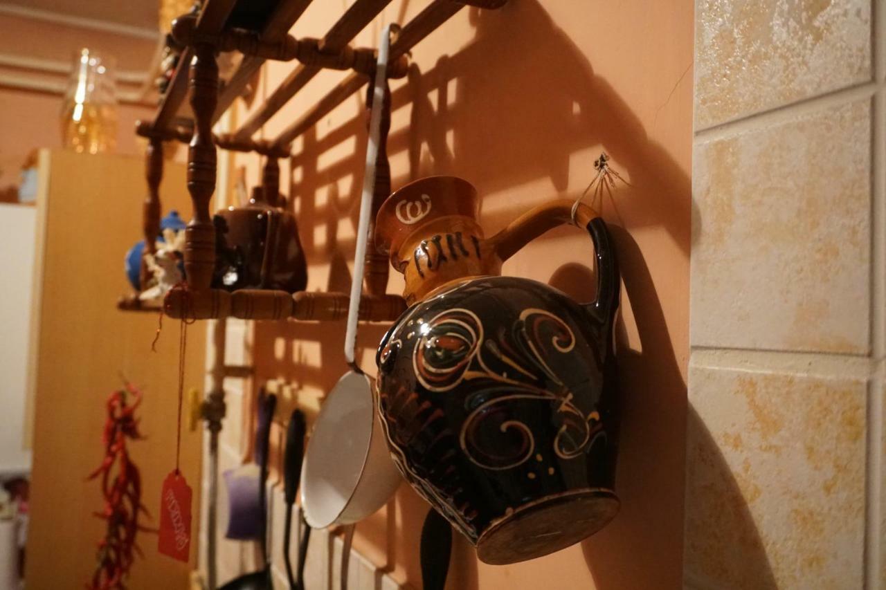 Piri Vendeghaz Hotel Hajduboszormeny Bagian luar foto